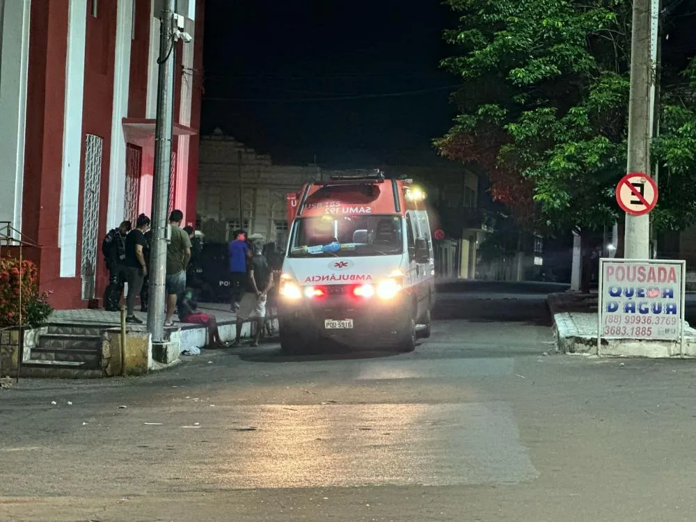 Uma pessoa é esfaqueada durante briga na cidade de Ipu