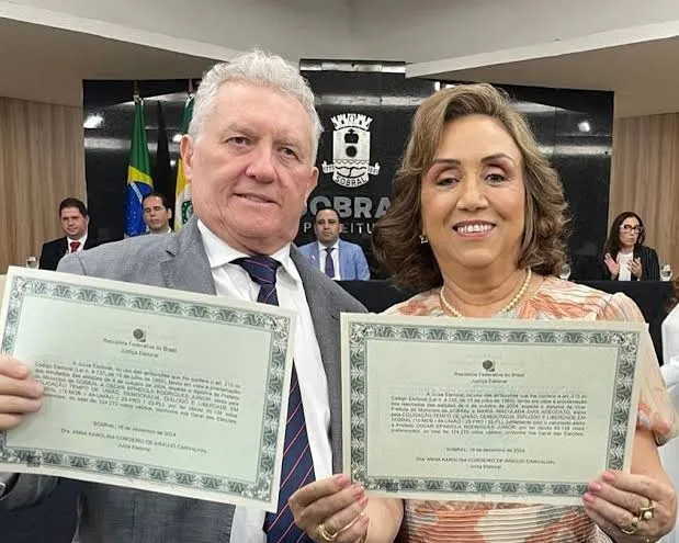 Justiça Eleitoral julga improcedente ação contra prefeito e vice de Sobral por uso de influenciadores nas redes sociais