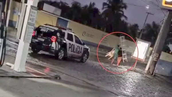 Ladrões levam produtos furtados até delegacia sob escolta policial no Ceará