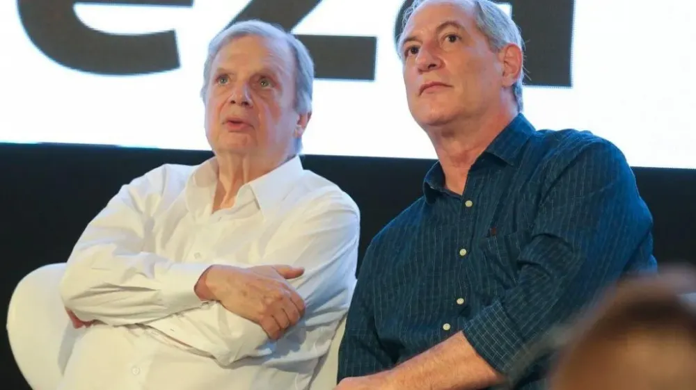 Ciro Gomes negocia retorno ao PSDB para disputar o Governo do Ceará em 2026
