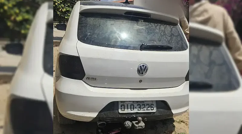 Carro clonado é apreendido pela polícia na zona rural de Ipu