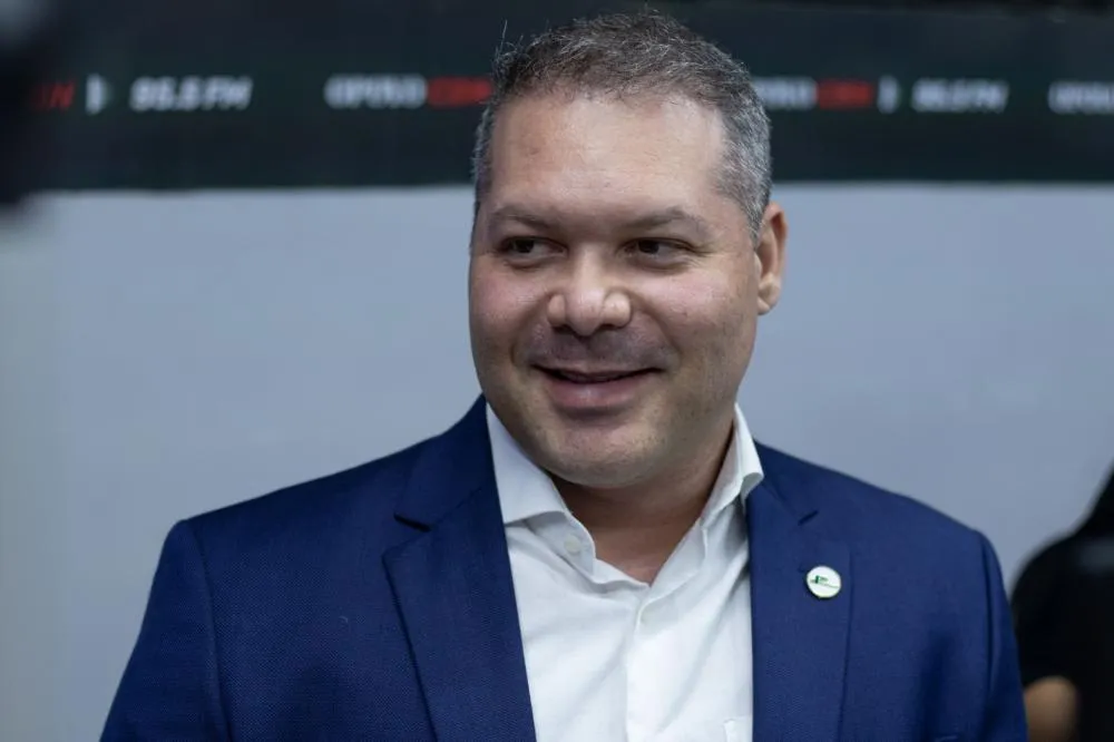 Heitor Freire se filia ao Podemos e reforça projeto para o Congresso Nacional em 2026