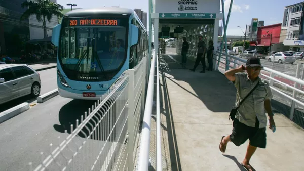 Google Maps agora conversa com usuários no Brasil para indicar lugares e até ônibus; veja como funciona
