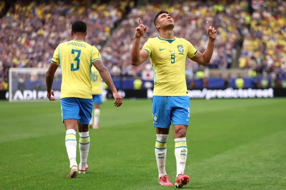Copa do Mundo: Casemiro é melhor jogador de defesa em ranking da Fifa