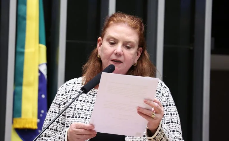 Câmara cria Comenda Padre Cícero para reconhecer iniciativas de desenvolvimento no Nordeste