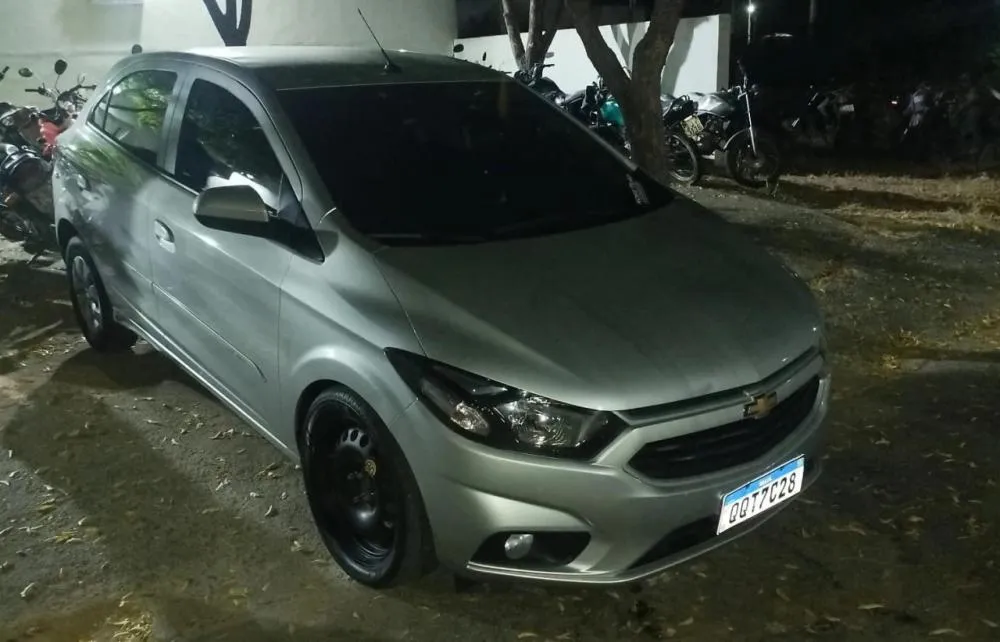 Raio apreende veículo com sinais de adulteração em Tamboril