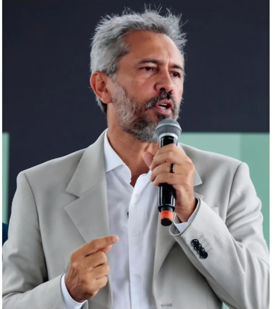 Pesquisa Atlas Ceará: Ciro lidera com 49,3% contra 44,6% de Elmano