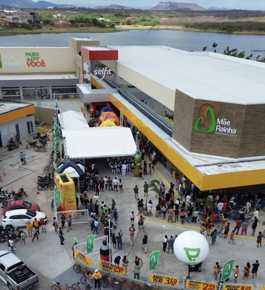 Mãe Rainha Supermercados é inaugurado em Santa Quitéria com geração de 120 empregos