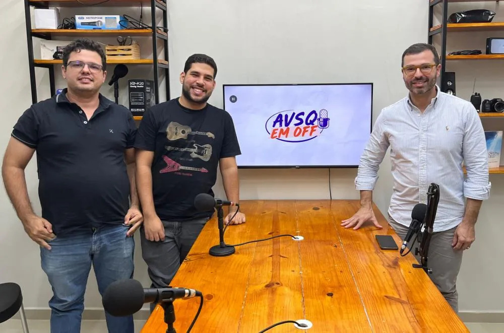 Podcast AVSQ em Off #68 - Tomás Figueiredo Filho